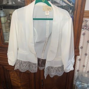 Beautiful blazer with lace accents